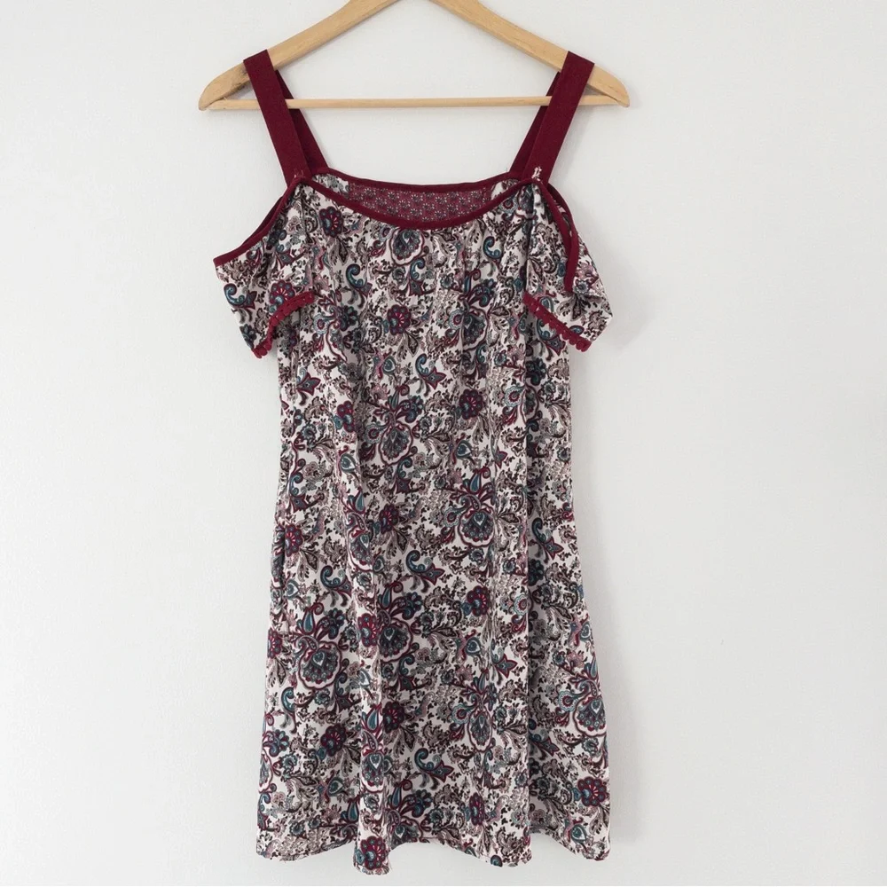 Xhilaration Paisley Floral Off The Shoulder Dress
